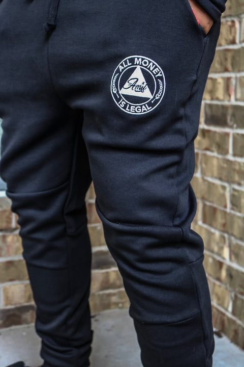 COCAINE AMIL SWEATSUIT